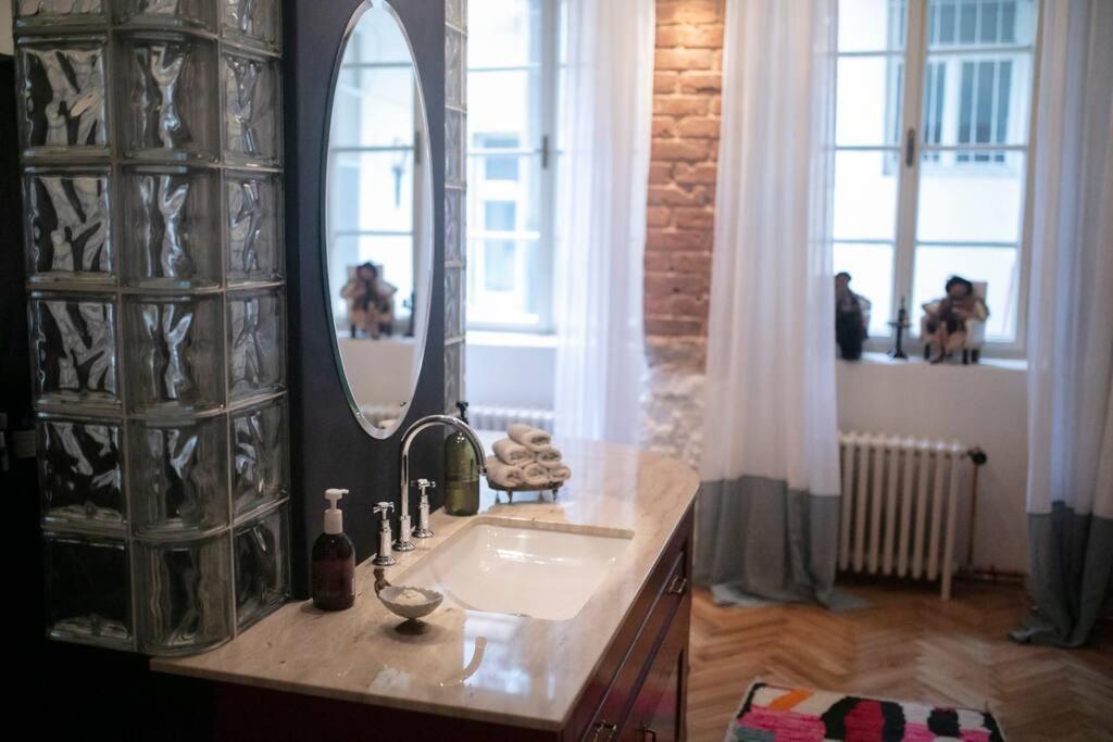 King Charles Apartment Prag Exteriör bild